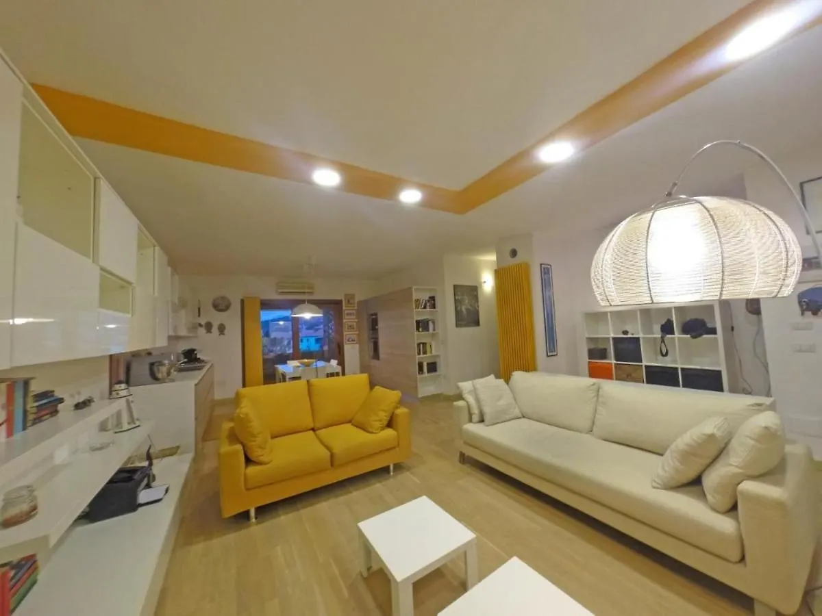 Comodo Appartamento Casa Razzoli Palau 0*,