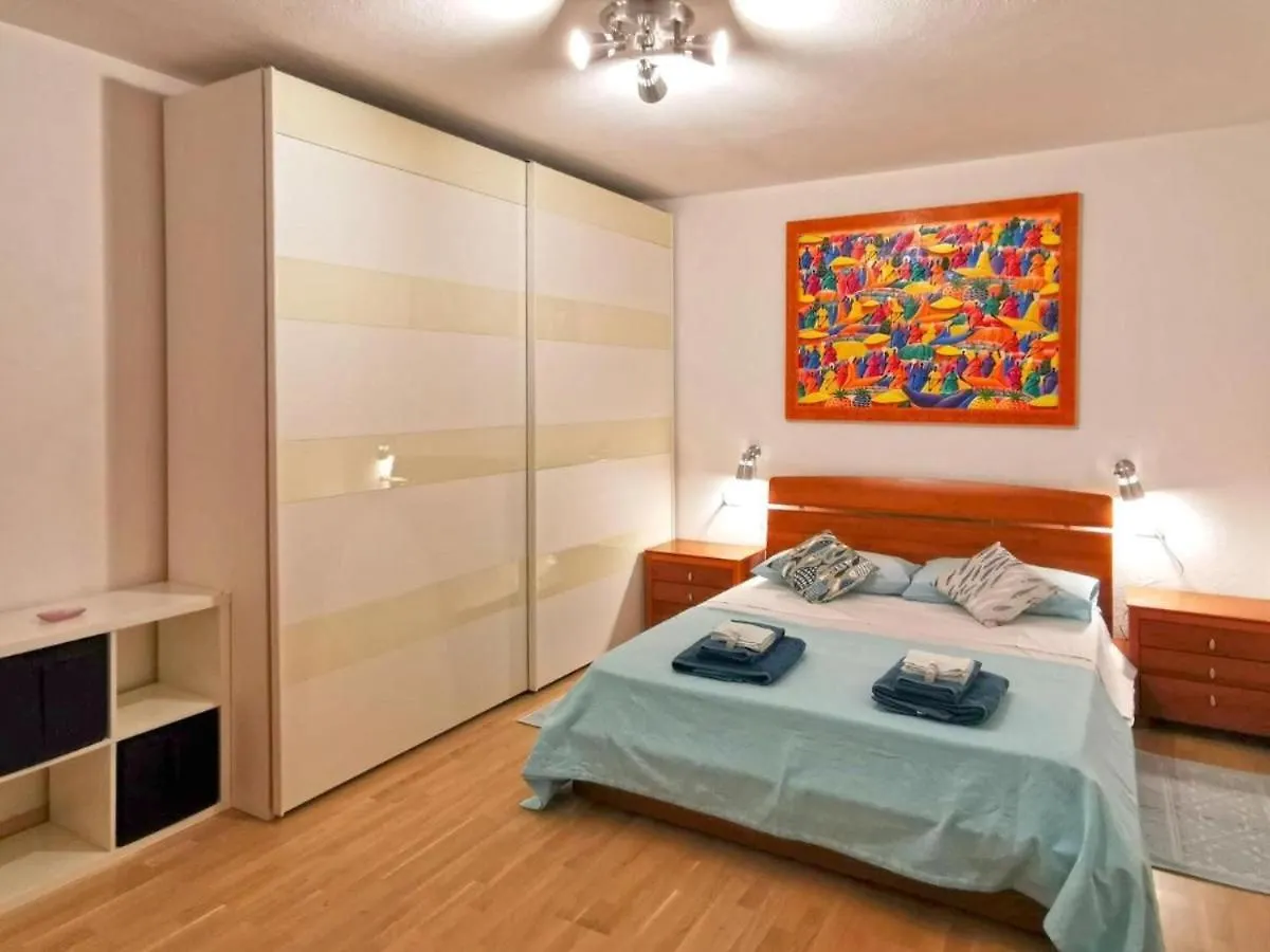 Comodo Appartamento Casa Razzoli Palau Ferienhaus