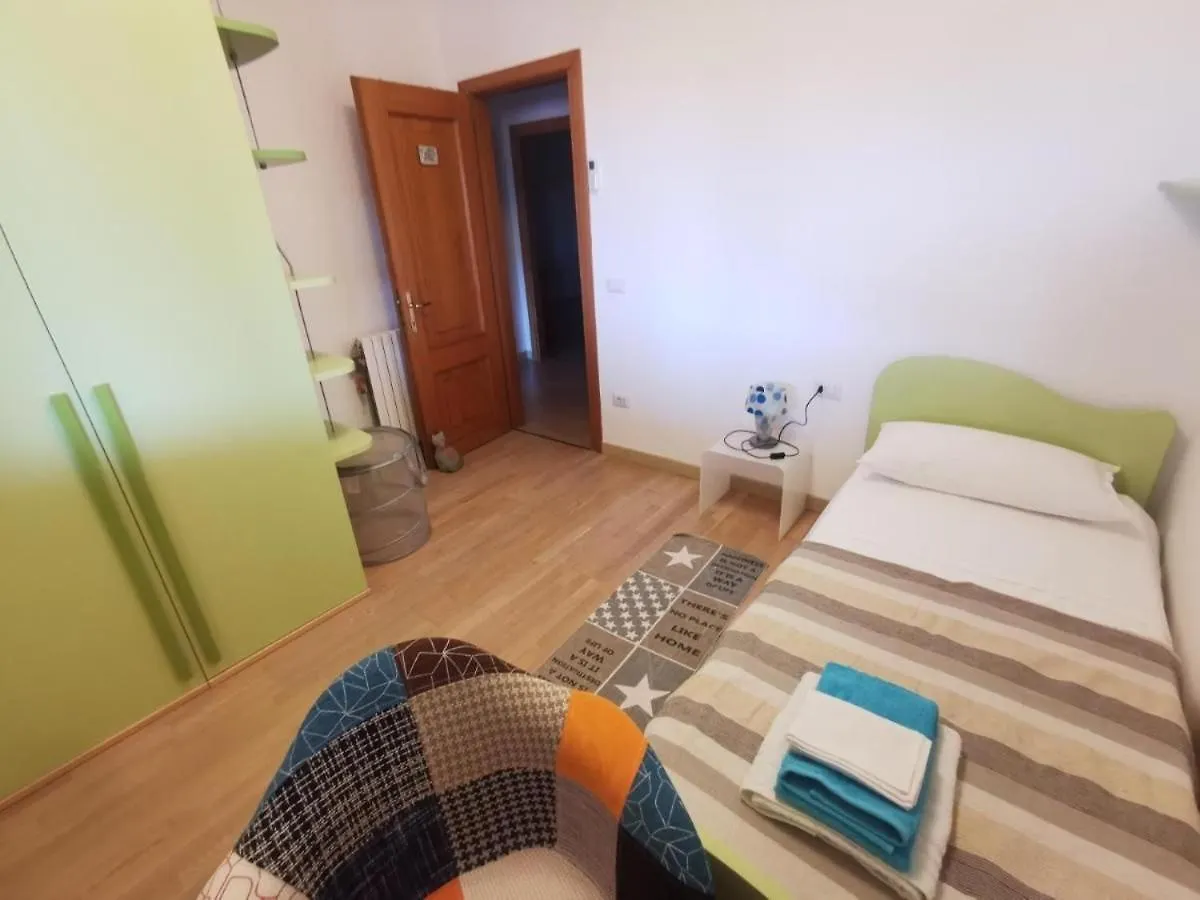 Comodo Appartamento Casa Razzoli Palau Olaszország
