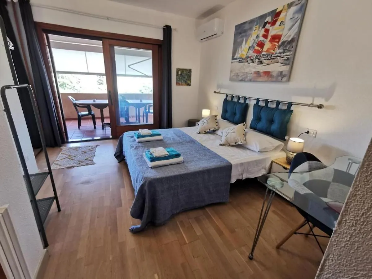 Comodo Appartamento Casa Razzoli Palau 0*,  Olaszország